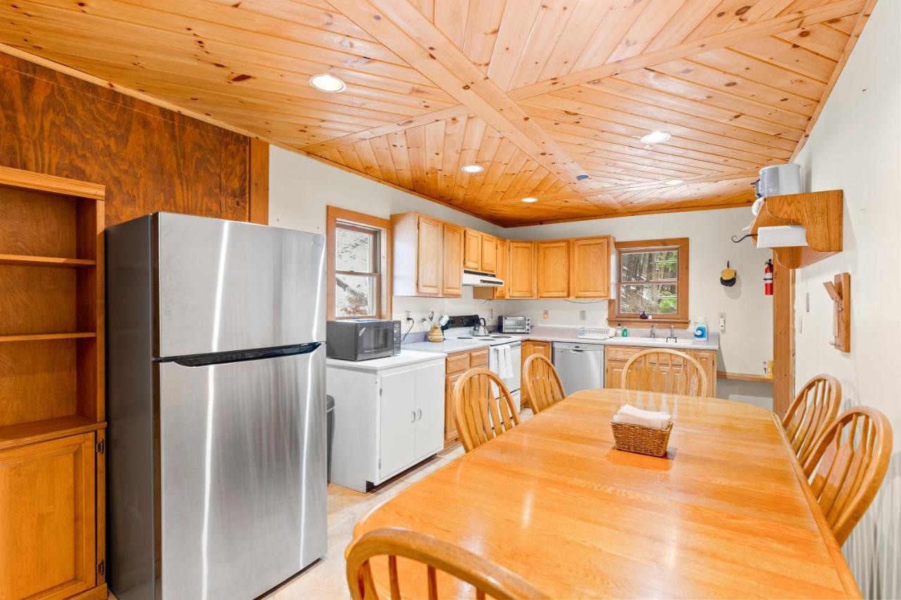River Road Treehouse Retreat Warrensburg Εξωτερικό φωτογραφία