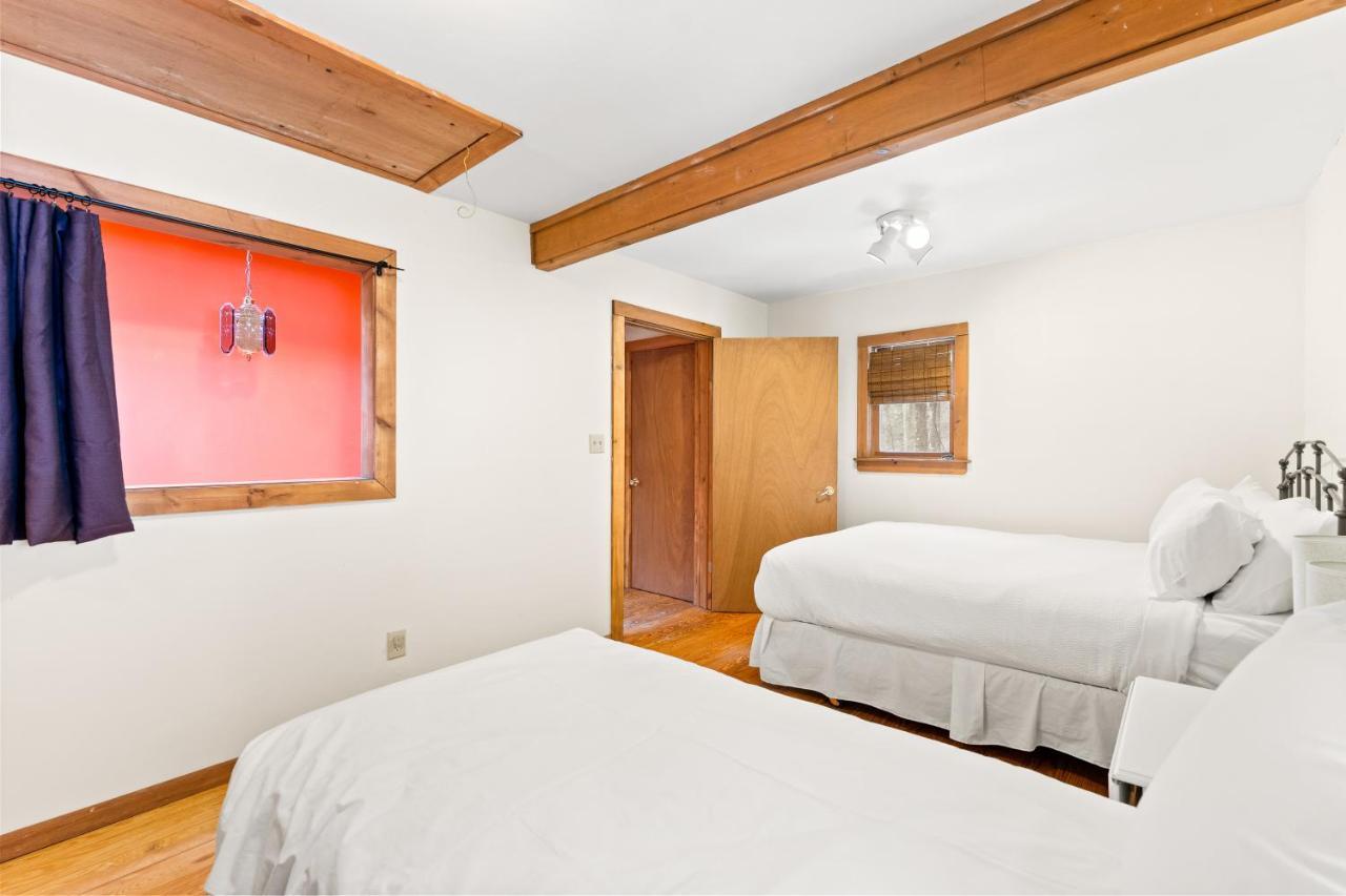 River Road Treehouse Retreat Warrensburg Εξωτερικό φωτογραφία