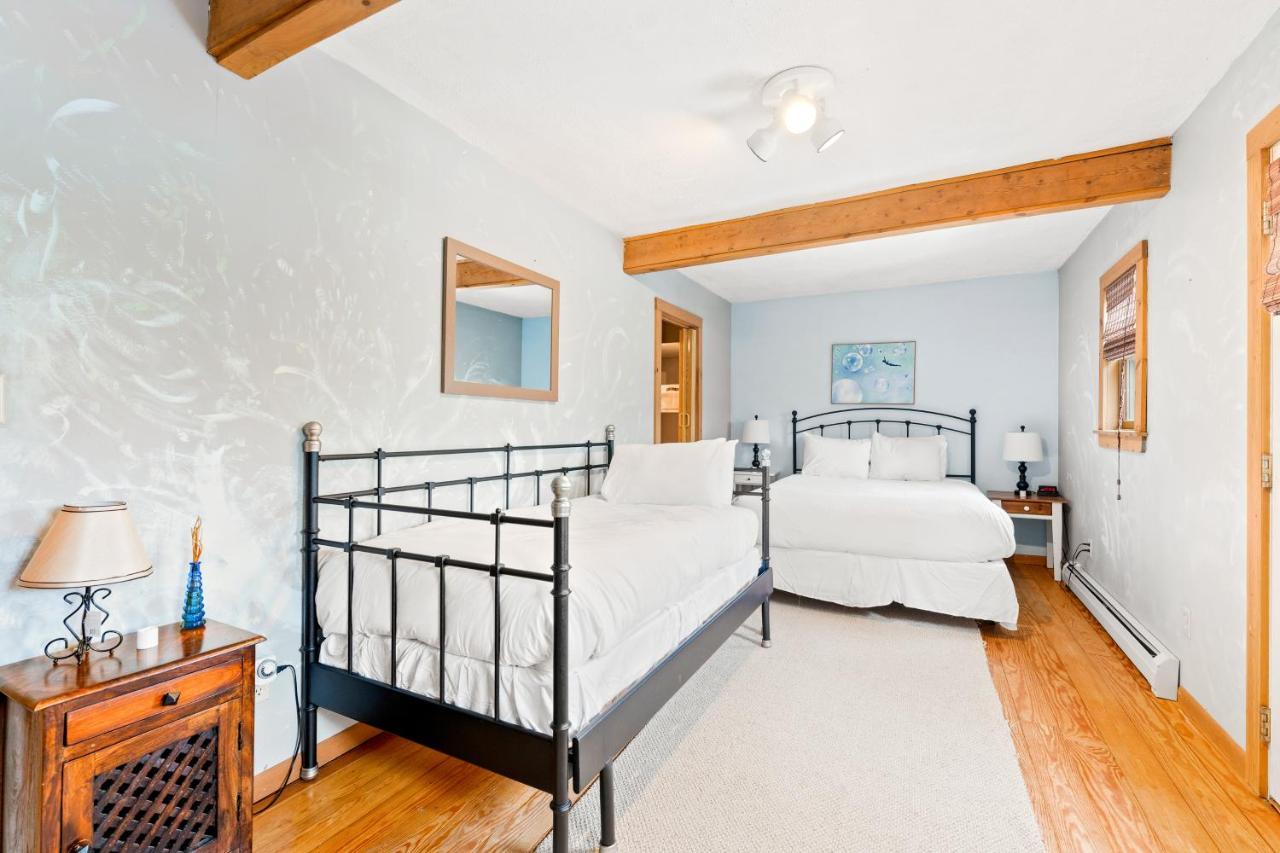 River Road Treehouse Retreat Warrensburg Εξωτερικό φωτογραφία