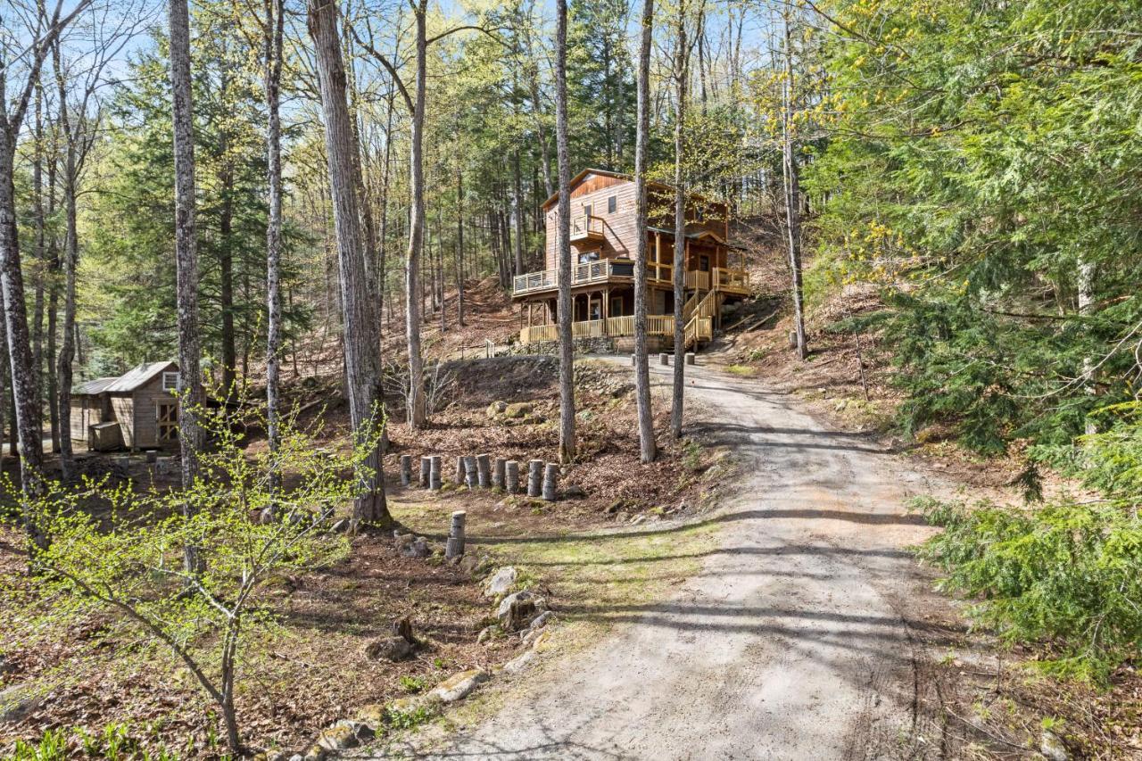 River Road Treehouse Retreat Warrensburg Εξωτερικό φωτογραφία